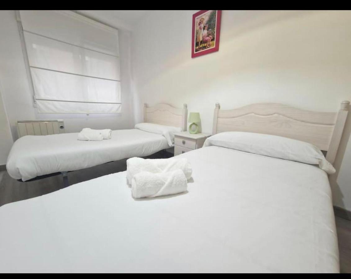 Apartamento Con Terraza Y Parking Χιχόν Δωμάτιο φωτογραφία