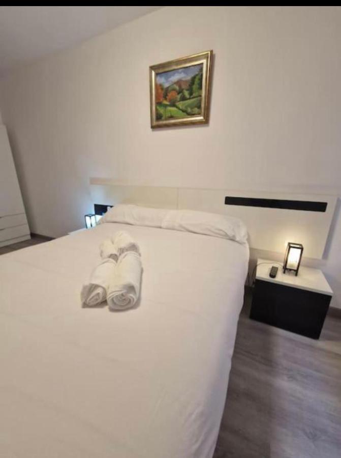 Apartamento Con Terraza Y Parking Χιχόν Δωμάτιο φωτογραφία